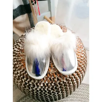 Dámské pantofle Dámské kožené papuče stříbrné s kožešinkou zavřené model- 66 , VELIKOST 41