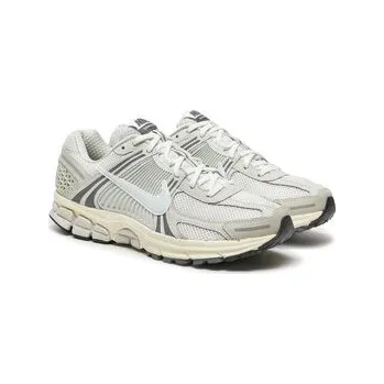 Dámská obuv Nike Sneakersy Zoom Vomero 5 HF0731 007 Šedá 42