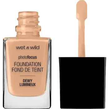 Přípravek na tvář wet-n-wild Oblicej FoundationNadace Dewy Classic Beige 130 g (1 577,00 Kč / 1 kg)