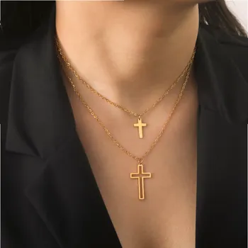 Náhrdelník B-TOP Dvouvrstvý nerezový náhrdelník s přívěsky Křížků Druh barvy: Zlatá