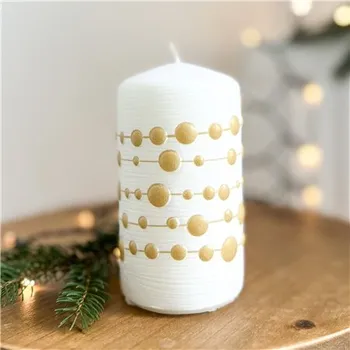 Vánoční dekorace Bílá svíčka s dekorem zlatého řetězu
