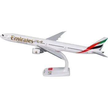 Plastikový model Emirates model Boeing 777-300ER 1:200