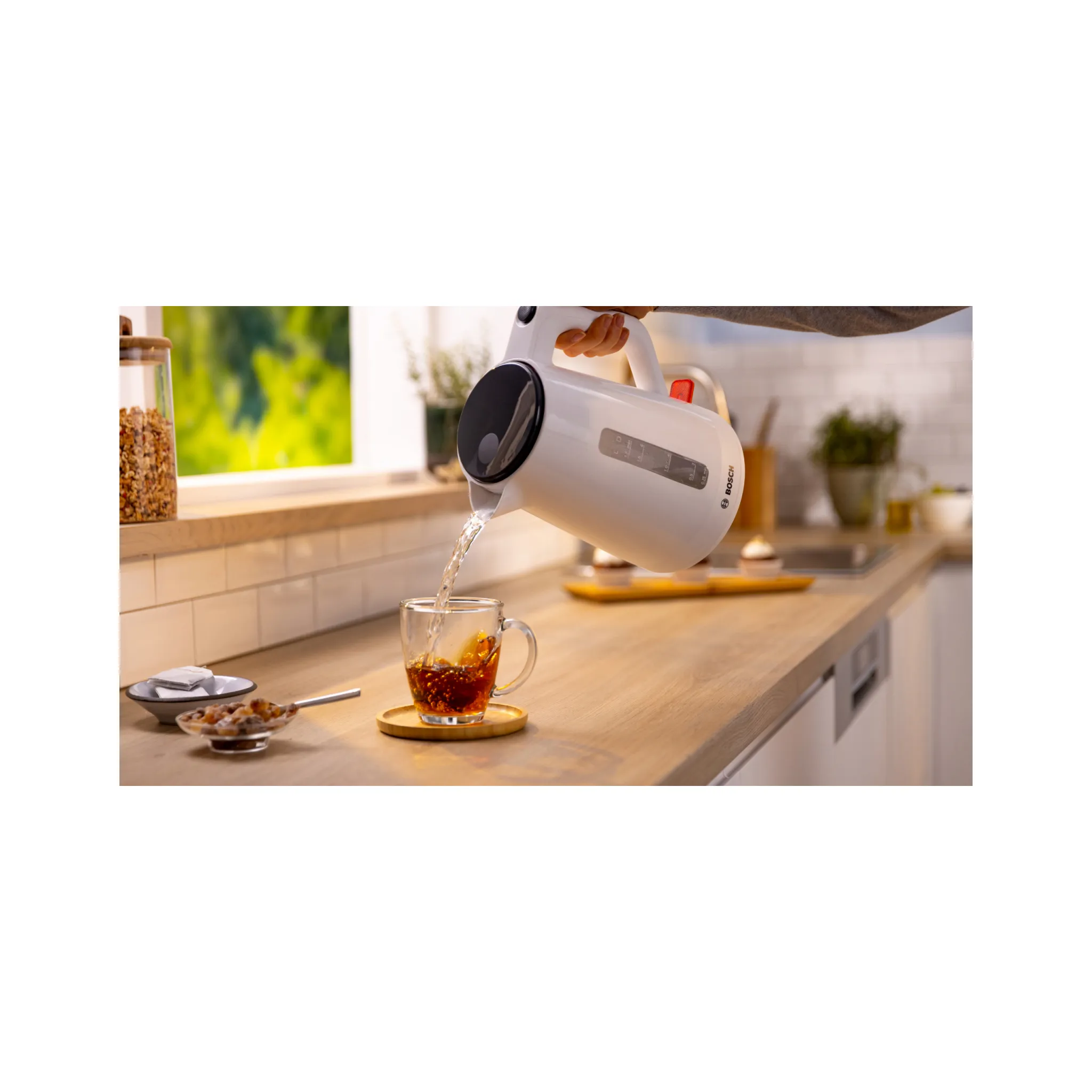 Fotografie 2 - Rychlovarná konvice BOSCH TWK1M121