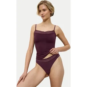 Oblečení a móda Triumph Kalhotky string Feel Of Modal 10219764 Bordó S