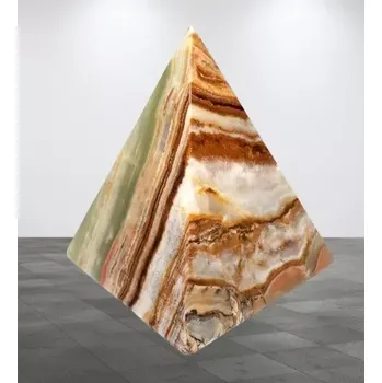 Pyramida exklusiv, aragonit velká 10 cm (úžasná kresba)