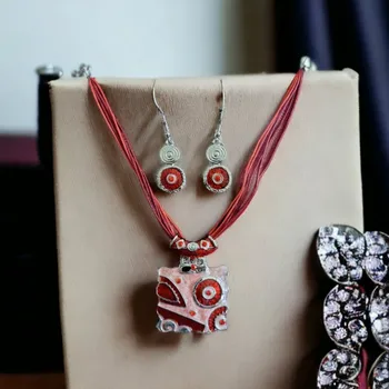 Souprava šperků Sada smaltovaných šperků "Čtverec" Barva: Růžová