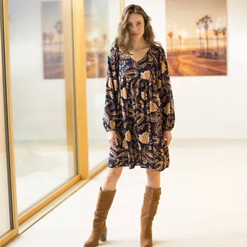 Dámské šaty Šaty se širokými rukávy a potiskem v boho stylu nám.modrá/karamelová 46