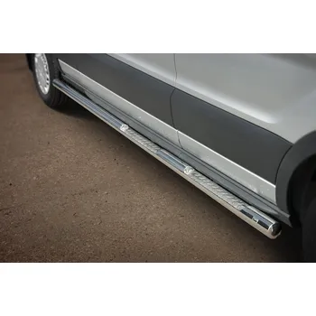 Tuning Boční rámy z nerezové oceli se schůdky z žebrového plechu - Ford Transit (2014 - 2019)