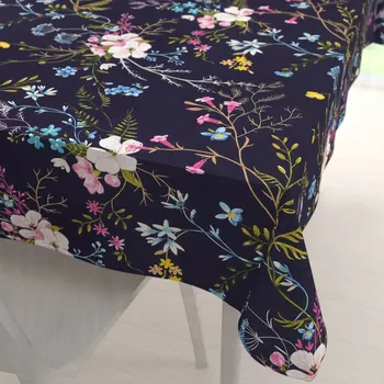 ubrus Bavlněný obdélníkový ubrus Sandra SA-557 Modro-růžové kvítí na tmavě modrém 50x100 cm