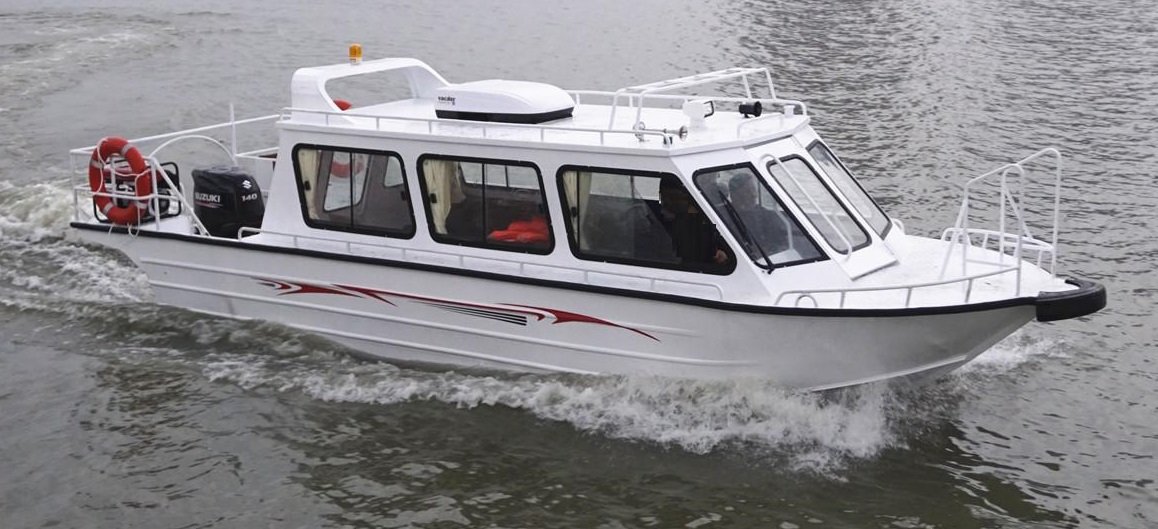 boat007.cz BTJ 840 - kajutová hliníková loď