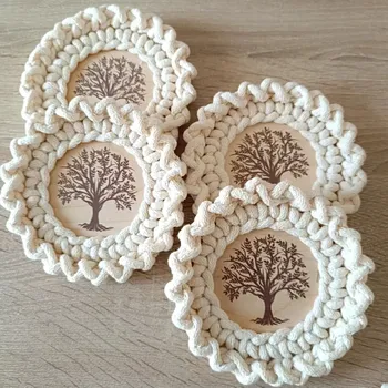 prostírání Háčkovaný podtácek strom ecru (podtácek)