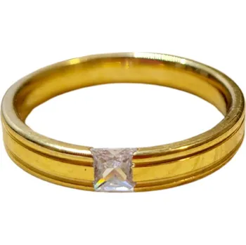 Prsten Prsten z chirurgické oceli s kamenem