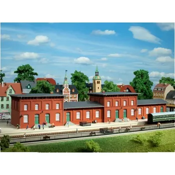 Modelová železnice TT - nádraží -Neustadt-