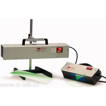 UV lampa ruční (Model: IV, Výkon (W): 2 x 15, Intenzita* (&microW/cm2) 254 / 366 nm: 1200/1300, Rozměry filtru (mm): 300 x 50, Rozměry (š x h x v) (mm): 485 x 80 x 85, Hmotnost (kg): 1,65)