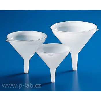 Nálevka univerzální HDPE (Průměr nálevky (mm): 180, Průměr stonku (mm): 30, Balení (ks): 1)