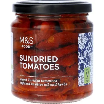 Sušená zelenina Marks & Spencer Sušená rajčata nakládaná v olivovém oleji (43%) s česnekem a bylinkami