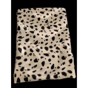 Pelíšek pro psa Pelíšek tuliváček imitace zvířecí kůže Velikost: XL, Vzor: dalmatin, vnitřní materiál: beránek šedý