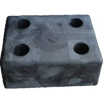 Gumový doraz na rampu - délka 20 cm, šířka 15 cm, výška 8 cm