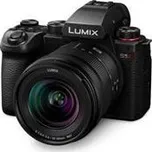 Panasonic Lumix S5 II X LUMIX S 20-60 mm F/3,5-5,6 DC-S5M2XKE