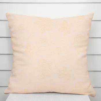 Povlak na dekorativní polštářek Dekorační povlak na polštář TF-099 Zlaté květované ornamenty na béžovém 40 x 60 cm