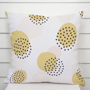 Povlak na dekorativní polštářek Dekorační povlak na polštář TF-059 Okrová a světle meruňková puntíková kola na bílém 50 x 50 cm