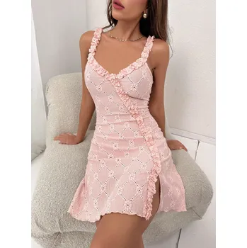 Dámská noční košile Růžová noční košilka na ramínka Barva: Růžová, Velikostní tabulka: S