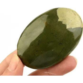 Přírodní kámen Kámen nefrit 104g (Pákistán)