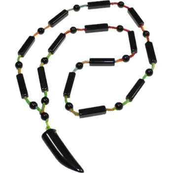 Náhrdelník BAZAR-Náhrdelník z obsidiánu s přívěskem ve tvaru zubu