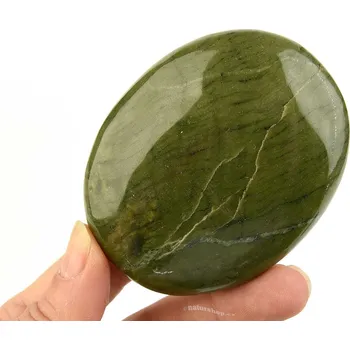 Přírodní kámen Kámen nefrit 192g (Pákistán)