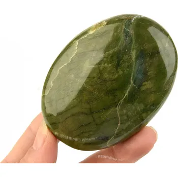 Přírodní kámen Kámen nefrit 182g (Pákistán)