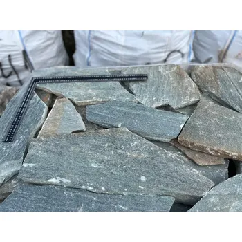 Přírodní kámen Přírodní štípaná břidlice OLIVE tl.30-50 mm, rozměr 15-50 cm (Nepravidelné tvary - přírodní polygonální)