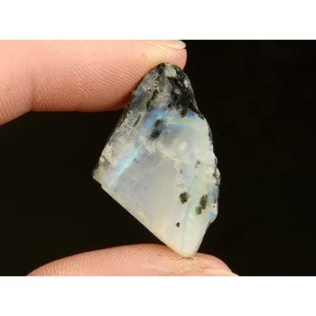 Přírodní kámen Plátek z měsíčního kamene (Indie) 3,6g