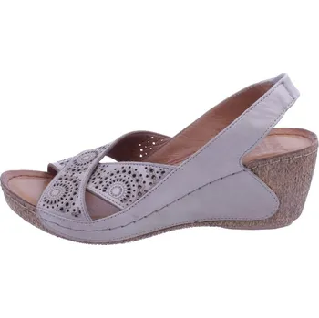 Dámské sandále KARYOKA Boty Iber 528 béžové dámské letní kožené sandály Velikost: 38