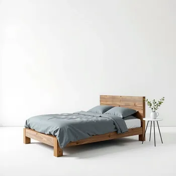 Postel Stará Krása – Ruční výroba Masivní postele vyrobené z masivní borovice v hnědé barvě 200 x 90 cm