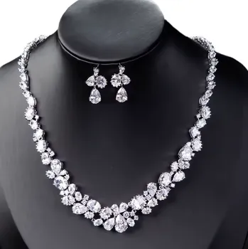 Souprava šperků B-TOP Jedinečná rhodiovaná souprava s AAA zirkony