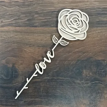 Dřevěná růže z lásky LOVE I.