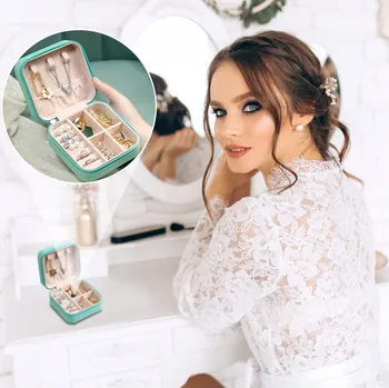 Příslušenství pro čtečku elektronické knihy MALÁ KRABIČKA NA ŠPERKY POUZDRO KUFŘÍK