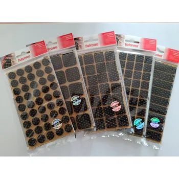 Podložka pod nábytek NOVINKA! Černé filcové podložky 28 mm s protiskluzovou samolepicí vrstvou, 15 ks