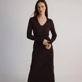 Dámské šaty Reserved - Pletené šaty s příměsí viskózy - tmavě hnědá - 976DB-89X - 976DB-89X-L