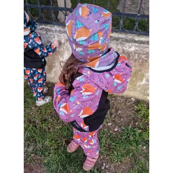 Chlapecké kalhoty Yháček Softshellové kalhoty s beránkem Yháček, Liščí hlavy na starofialové Velikost: 104