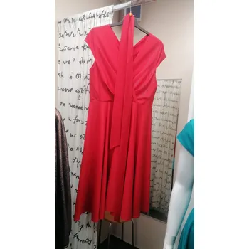 Dámské šaty Šaty společenské Nikol TŘPYT, Bosca barva: červená, velikost: 42