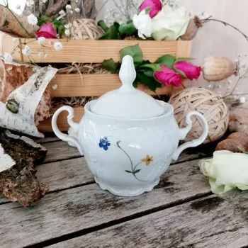 Konvice na čaj BERNADOTTE cukřenka 220 ml, modrožluté kytičky, Thun 1794 (Porcelánová cukřenka 2. jakost)