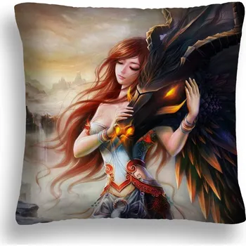 Polštář POLŠTÁŘ MANGA 06 ZLATOLASÁ KRÁSKA S DRAKEM