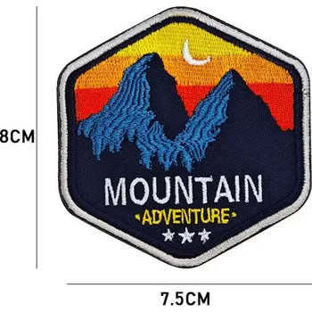 Nášivka WARAGOD Vyšívaná nášivka Mountain Camping 01