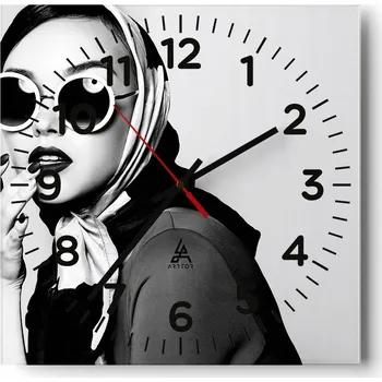 Hodiny Kuchyňské nástěnné hodiny 30x30 Žena Skleněné hodiny do obýváku Moderní Tiché