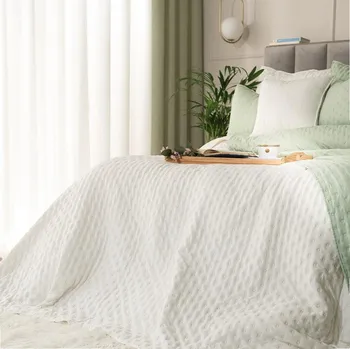 Přehoz na lůžko Krémový kuličkový přehoz na postel NULES 220x240 cm