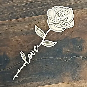 Dřevěná růže z lásky LOVE III.