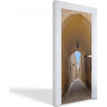 Fototapeta Ozdobná samolepka na dveře skříně nebo pokoje Úzká kamenná ulička 85x205 cm