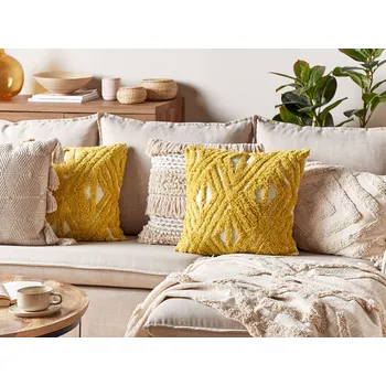 Dekorativní polštářek Sada 2 dekorativních polštářů žlutá bavlna 45 x 45 cm geometrický vzor všívané snímatelný potah boho styl Beliani