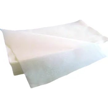 Vata Vata buničitá, bělená, přířezy 0,5 kg, 15 x 20 cm